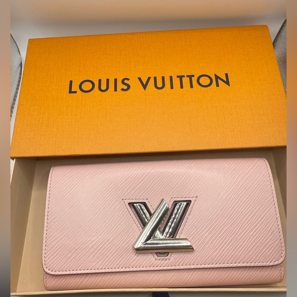 LOUIS VUITTON Epi Portefeuille Twist  Long Wallet Pink with LV box